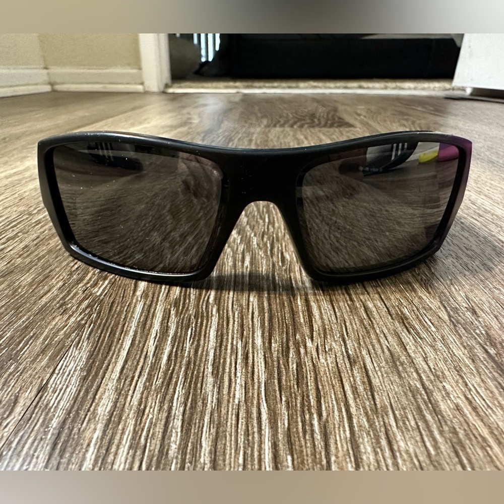 Gascan Oakleys